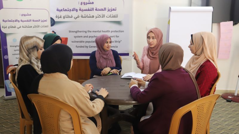 اتحاد لجان المرأة الفلسطينية ينفذ اجتماعه الدوري